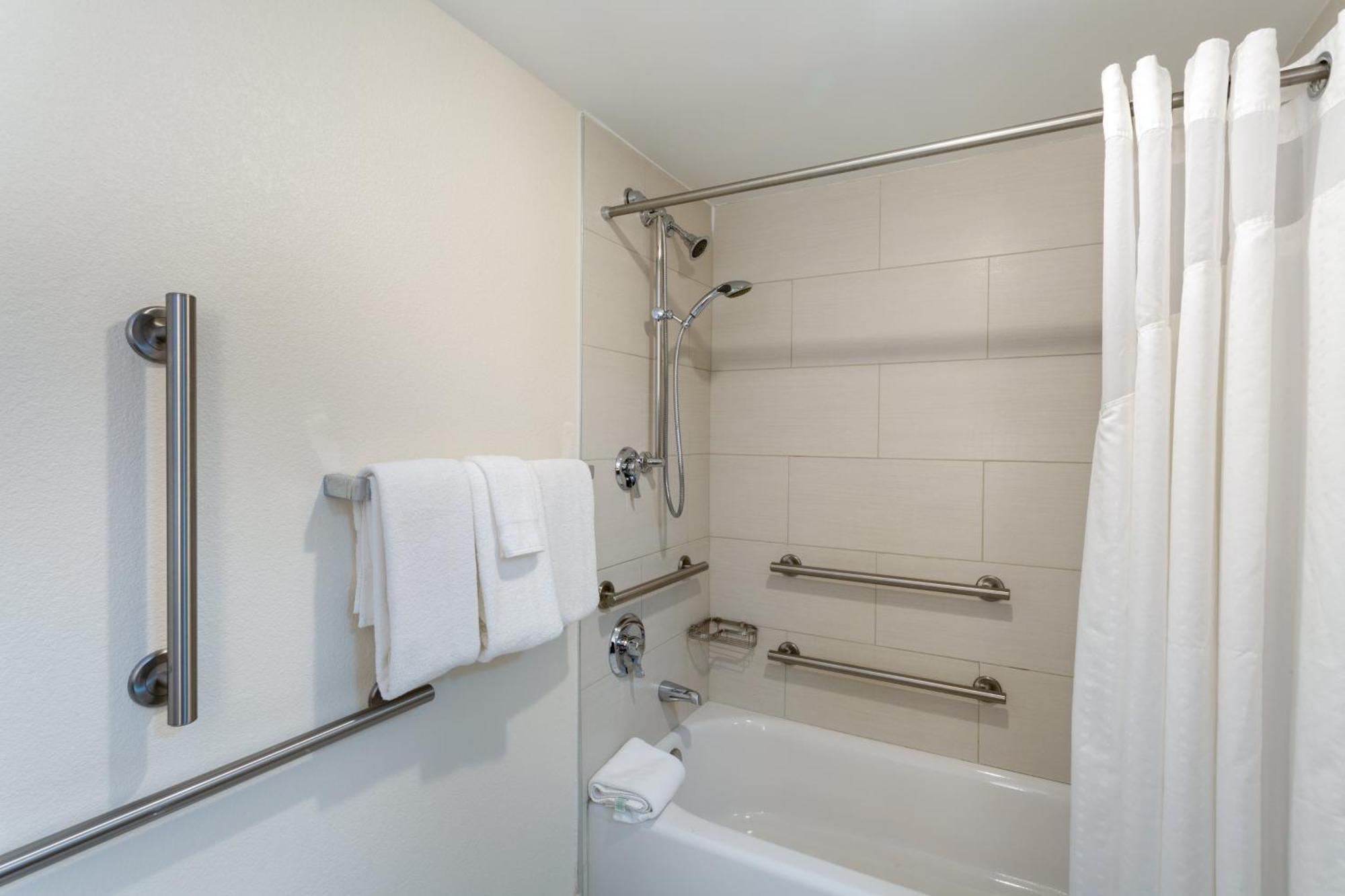 Holiday Inn Express Hotel & Suites Philadelphia - King Of Prussia By Ihg Eksteriør billede